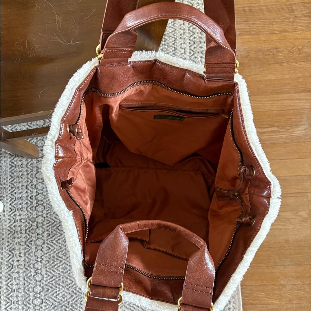 Cozy White and Brown Tote Bag - Picture 3 of 4